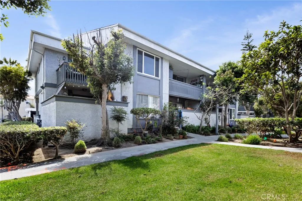 16962 Pacific Coast 201, Huntington Beach, California 92649 — photo 4