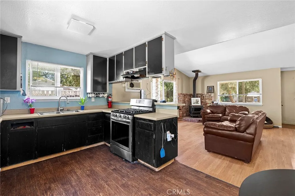 858 Cleveland Avenue, Chico, California 95928 — photo 5