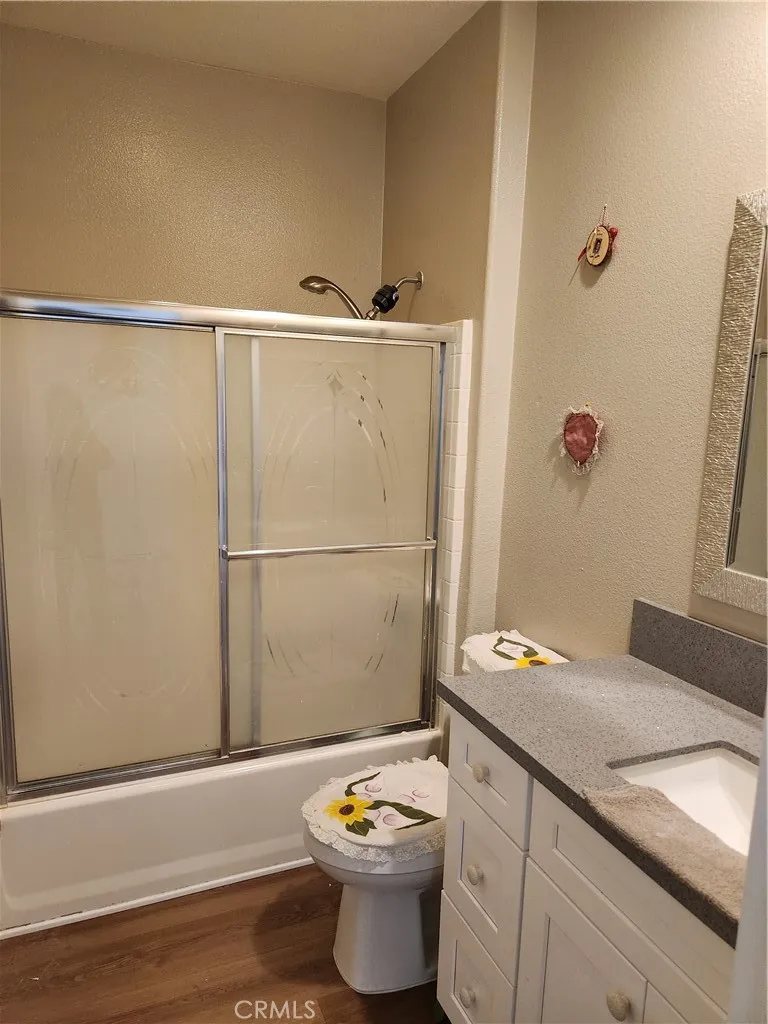 Downstirs Bathroom