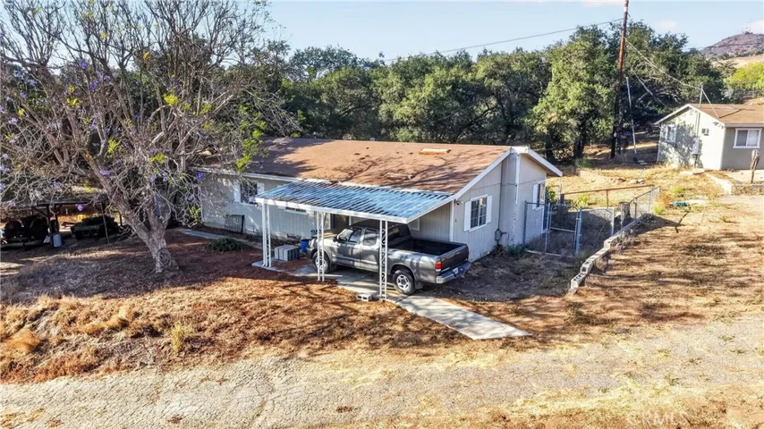 UNIT #3 PRESENTLY GUTTED  READY  FOR  A  REMODEL TO BUYERS DESIRES.