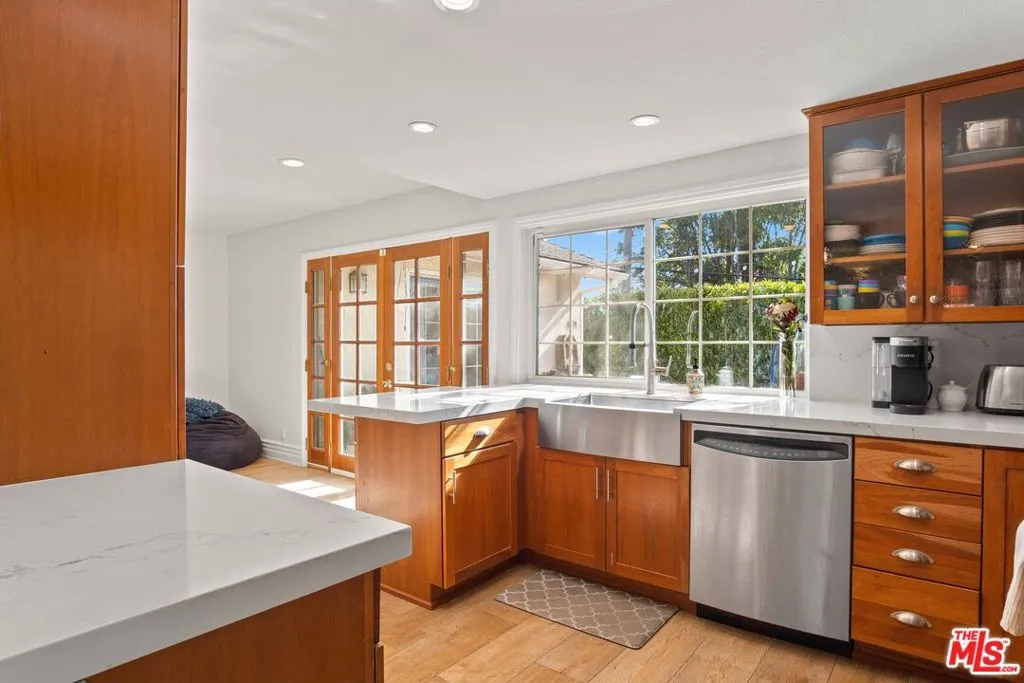 176 Longfellow Street, Thousand Oaks, California 91360 — photo 5