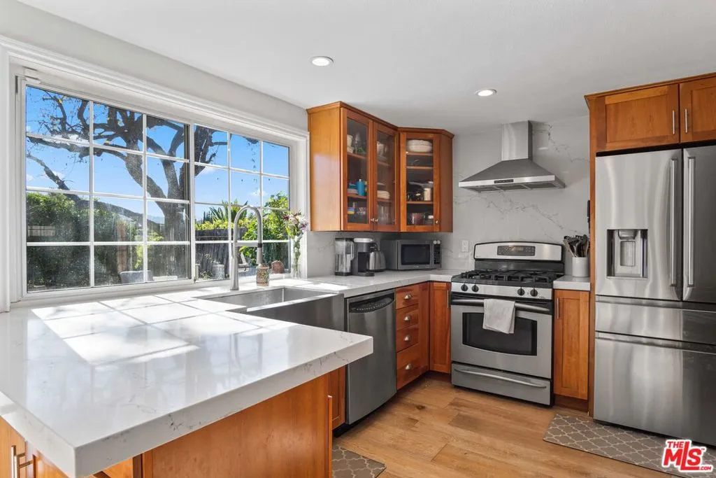 176 Longfellow Street, Thousand Oaks, California 91360 — photo 4