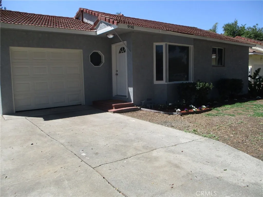 9748 Belmont, Riverside, California 92503 — photo 5