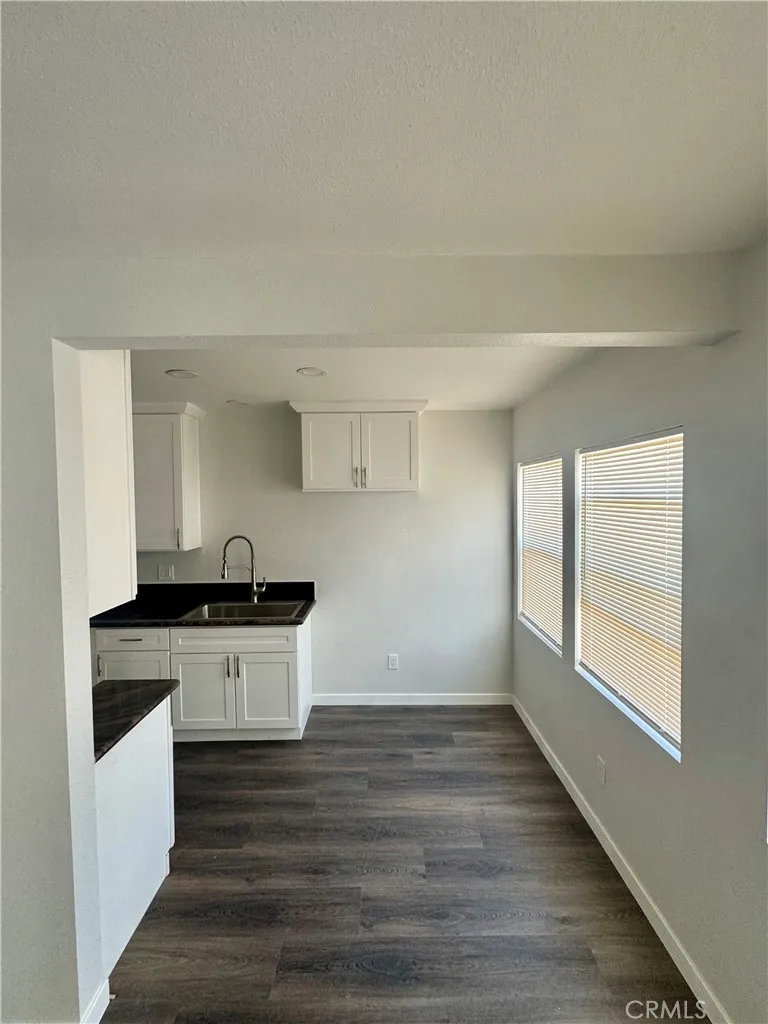3914 S Normandie Avenue, Los Angeles, California 90037 — photo 4