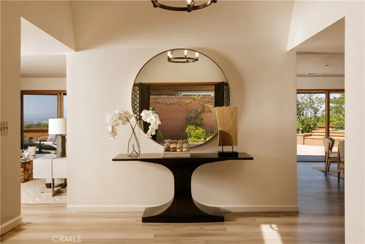 16347 Mandalay Drive, Encino, California 91436 — photo 5