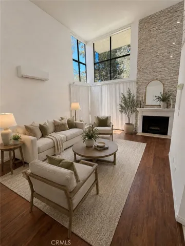 Living room virtual staging