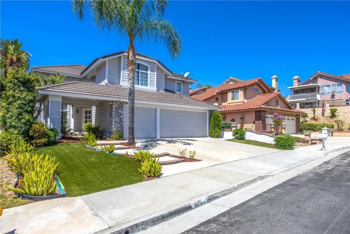 Beautiful home located in a desirable North Corona neighborhood