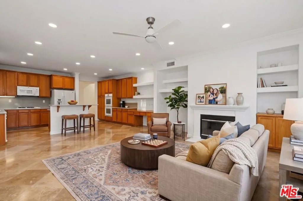 Kitchen & Family Room Virtuall