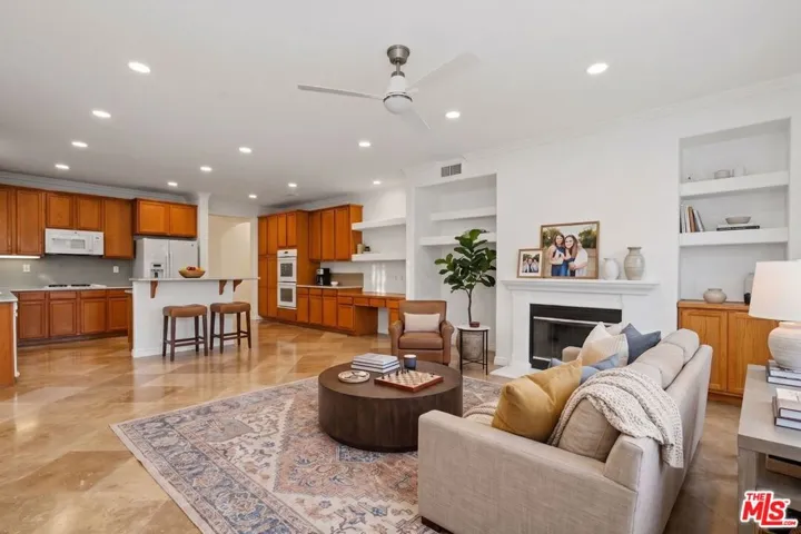Kitchen & Family Room Virtuall