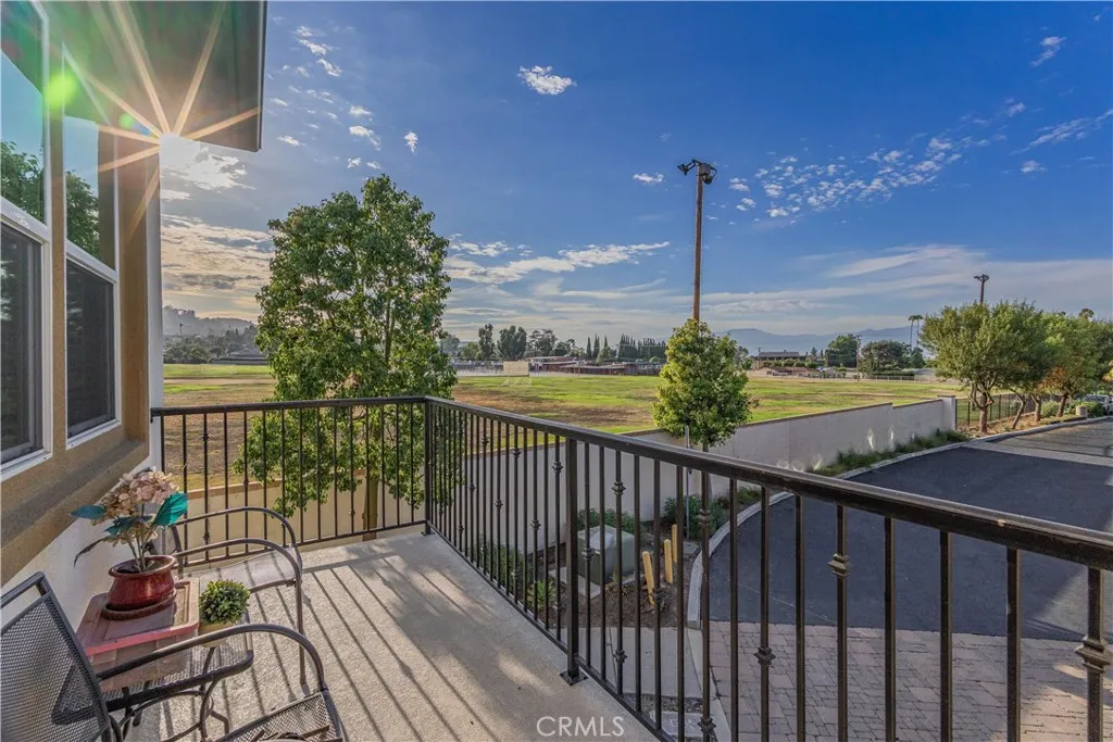 Upstairs Patio/Balcony