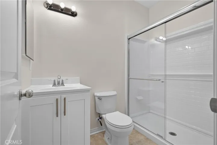 Main Floor Private Bath