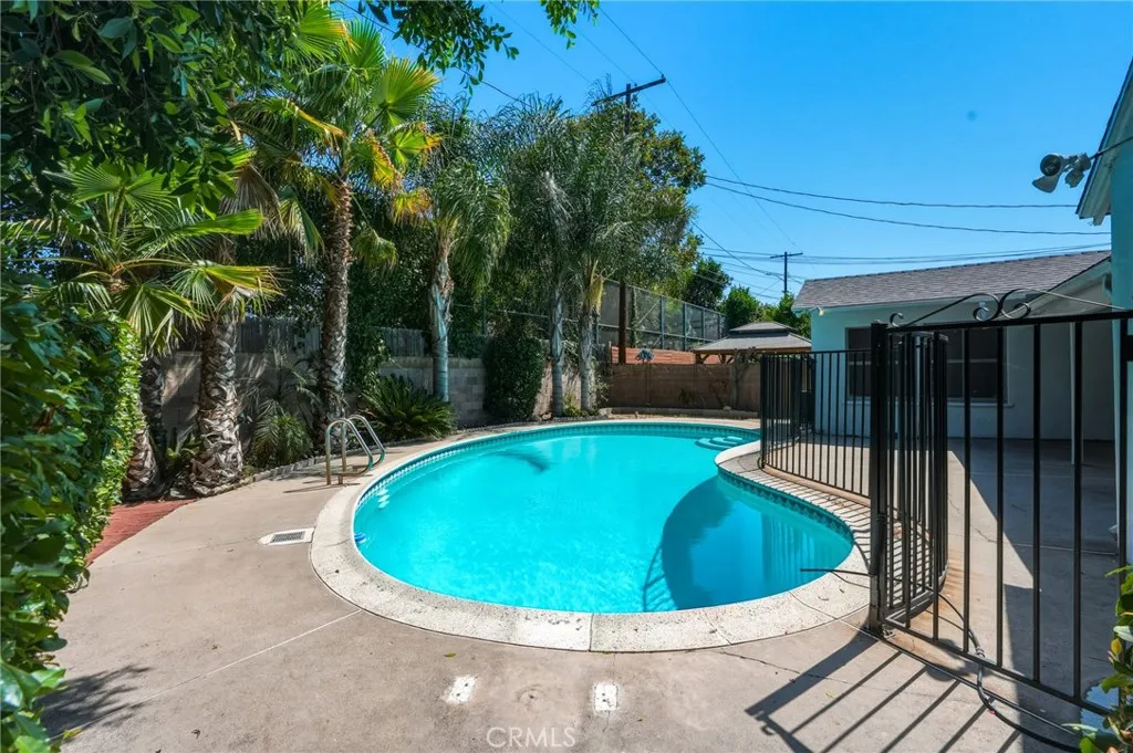 17213 Gault Street, Lake Balboa, California 91406 — photo 5