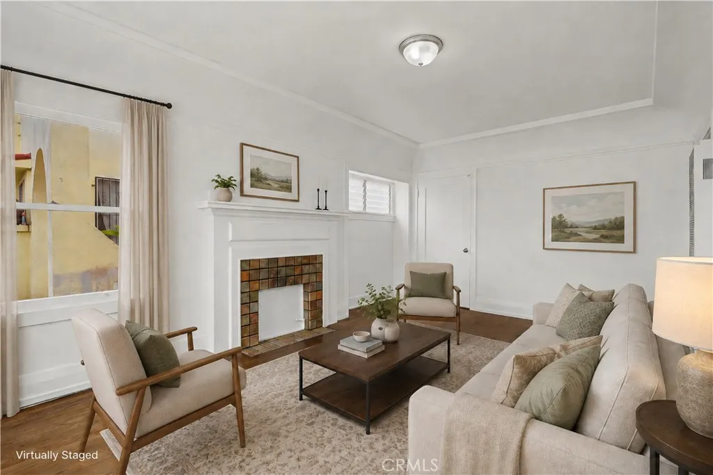 1061 N Minerva, Long Beach, California 90813 — photo 4