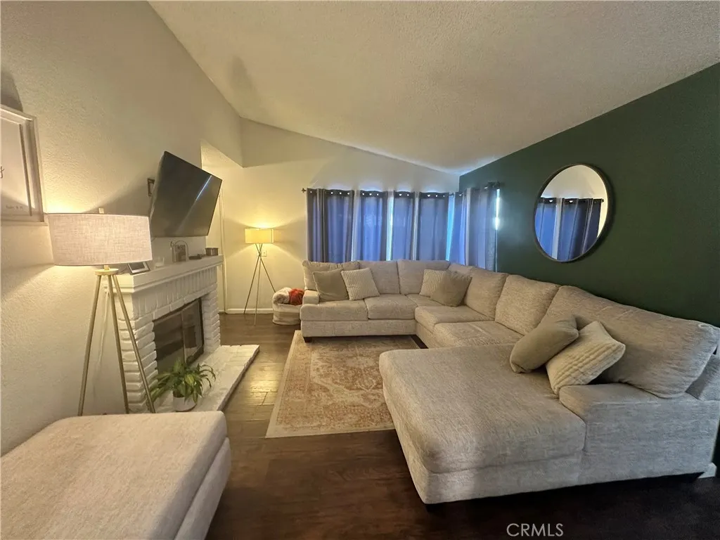 4974 Vail, San Bernardino, California 92407 — photo 4