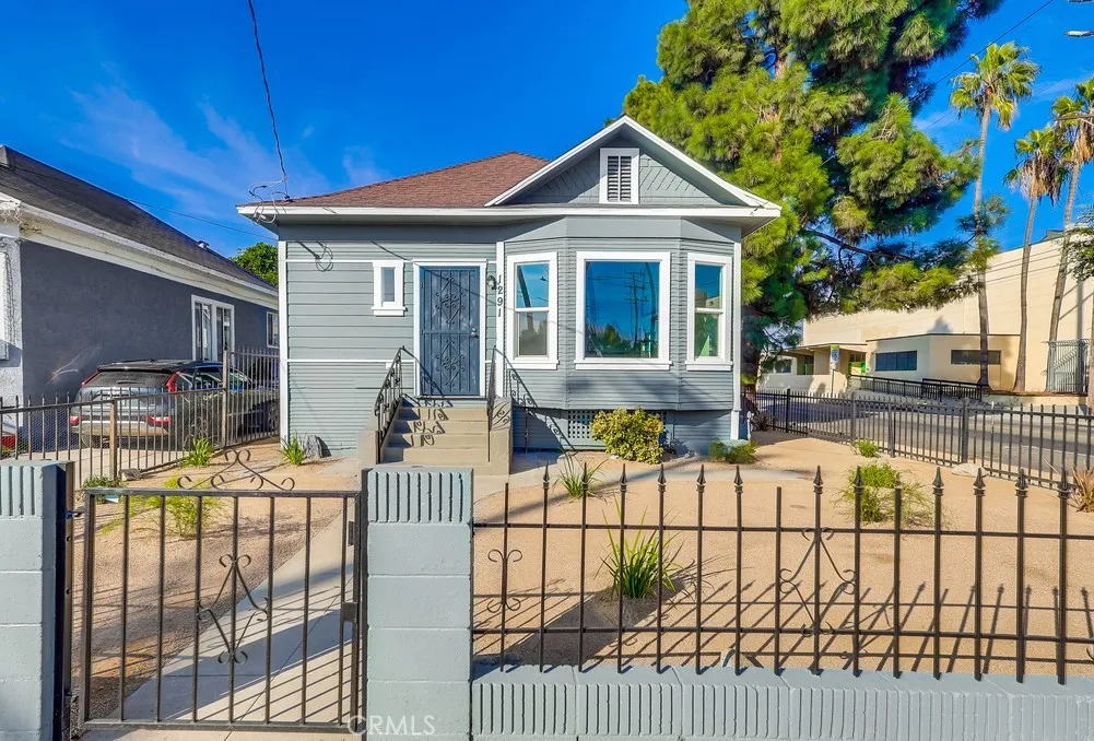 1291 E 40th