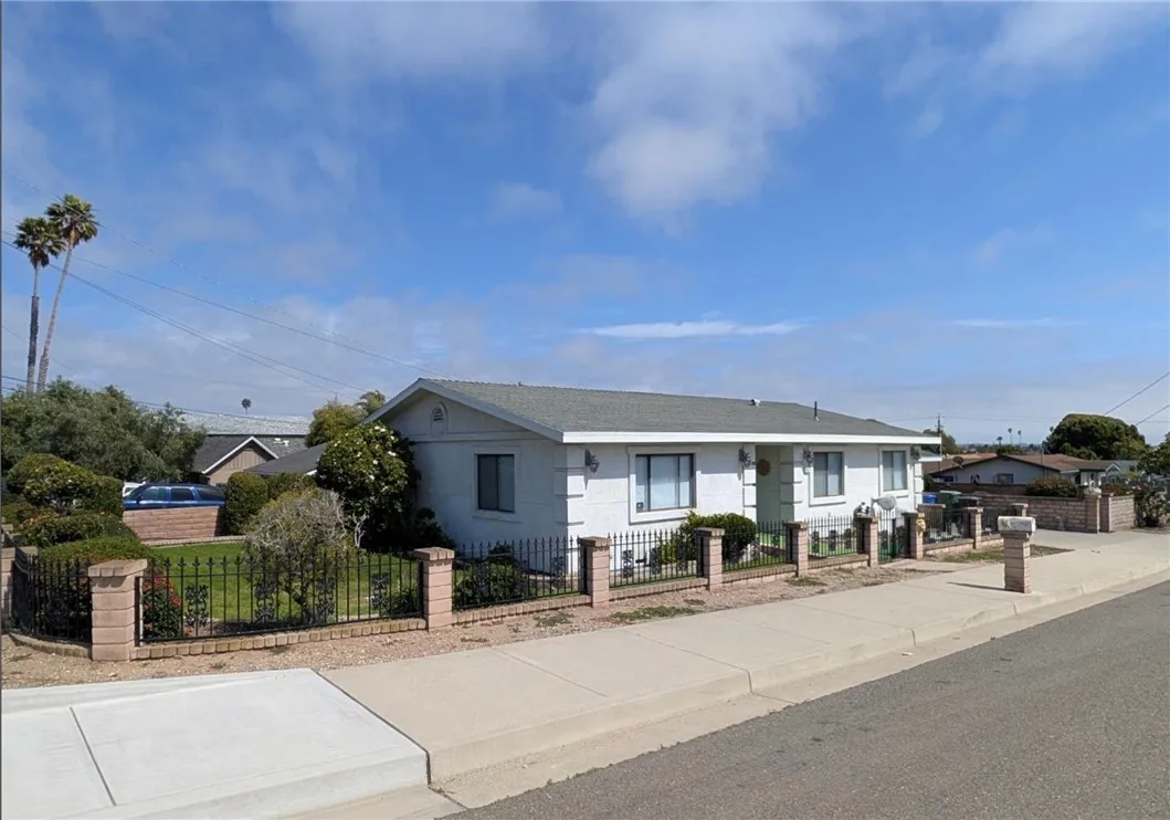 296 N 8th, Grover Beach, California 93433 — photo 4