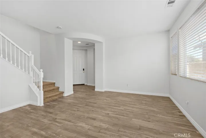 34596 Sourwood, Winchester, California 92596 — photo 5
