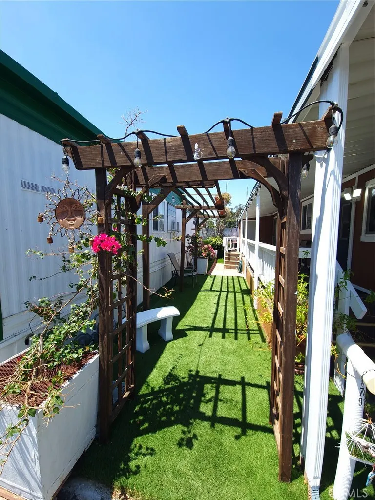 8100 Foothill Blvd 79, Sunland, California 91040 — photo 4