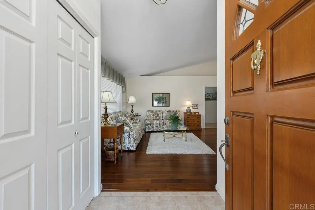 1066 Ridge Heights Drive, Fallbrook, California 92028 — photo 4