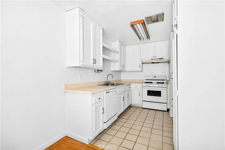 4455 Vista Del Monte, Sherman Oaks, California 91403 — photo 4
