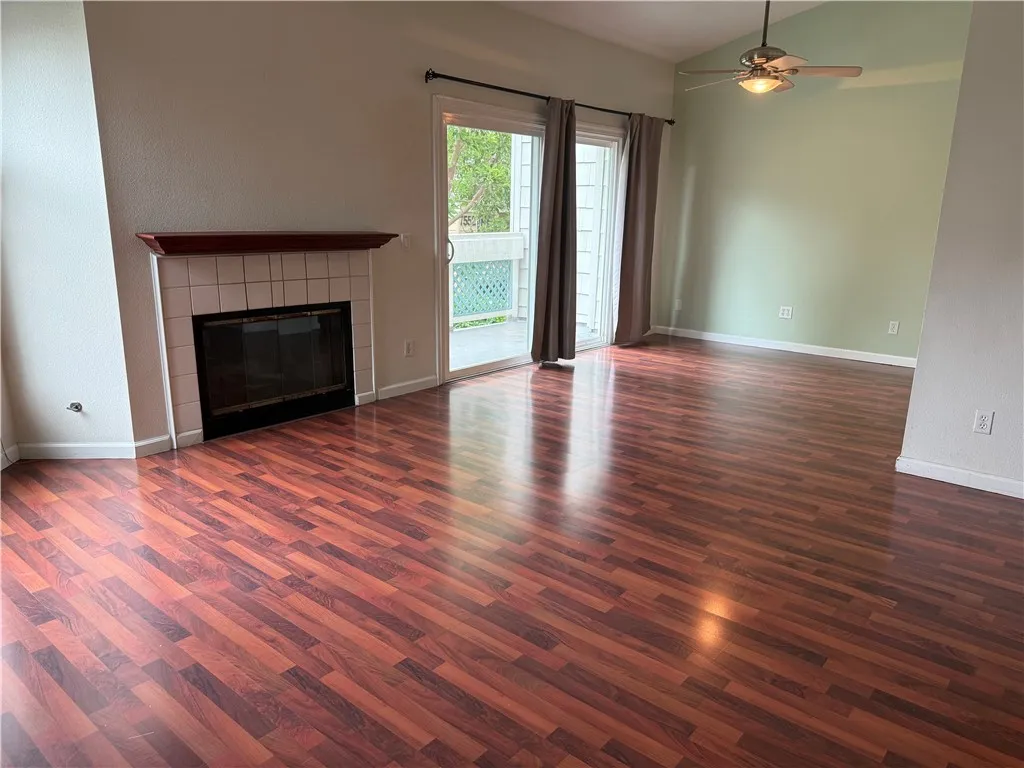 7532 Seaspring 201, Huntington Beach, California 92648 — photo 5