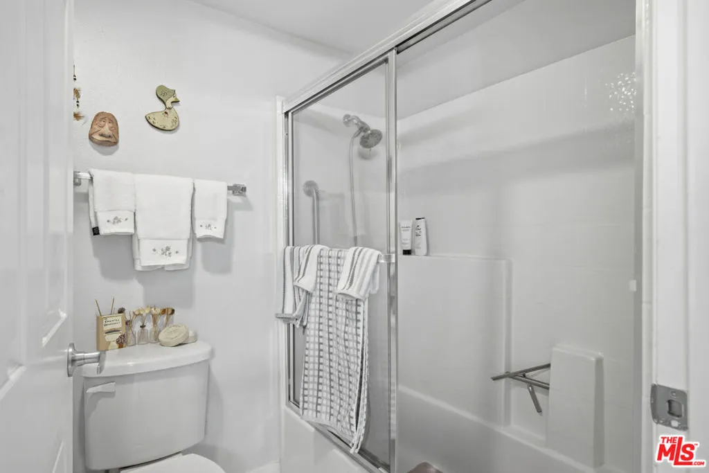 5535 Canoga Avenue 115, Woodland Hills, California 91367 — photo 5
