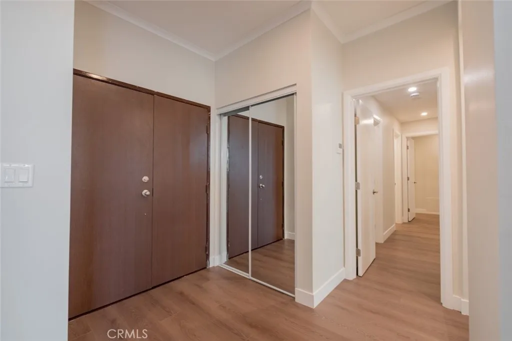 1305 N Columbus Avenue 112, Glendale, California 91202 — photo 4