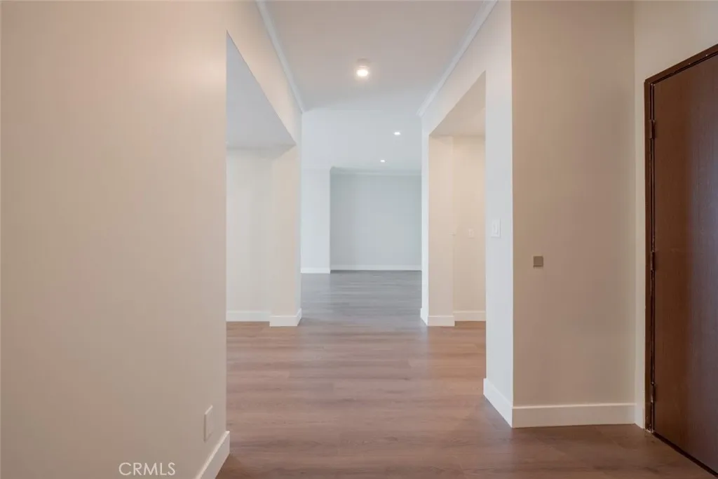 1305 N Columbus Avenue 112, Glendale, California 91202 — photo 5