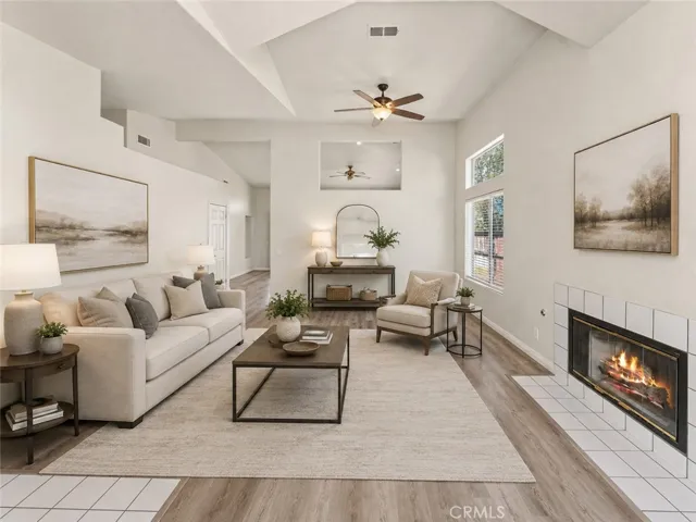 virtually Staged Livingroom