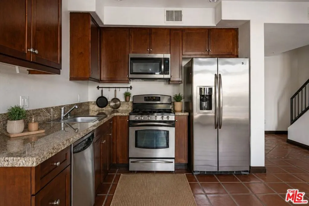 360 W Avenue 26 100, Los Angeles, California 90031 — photo 4