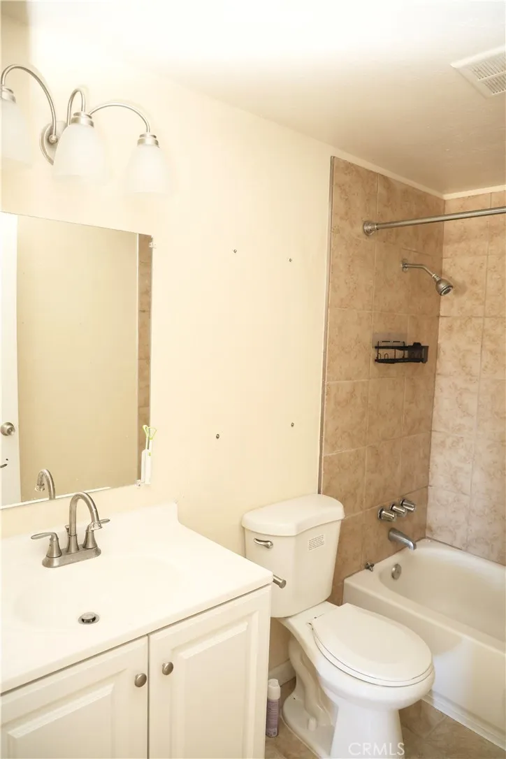 7742 Walpole, California City, California 93505 — photo 5