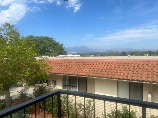 YOu can see /saddleback Mountain when the clouds cooperate
