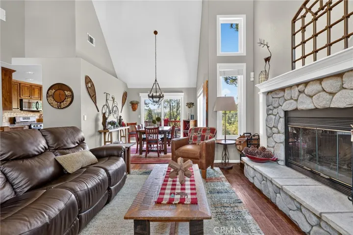 26695 Modoc, Lake Arrowhead, California 92352 — photo 4