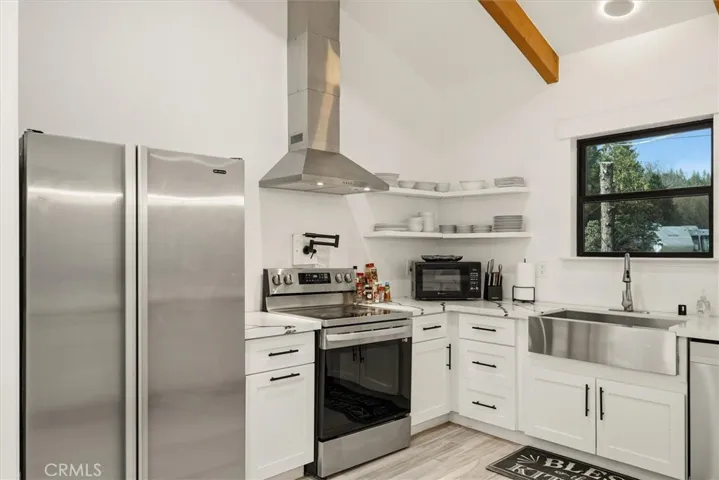 kitchen ( 2nd floor )