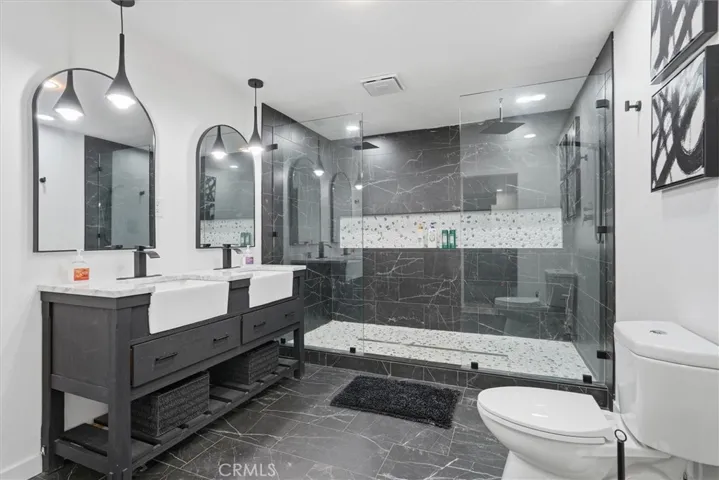 1st Floor Bedroom #1 Restroom