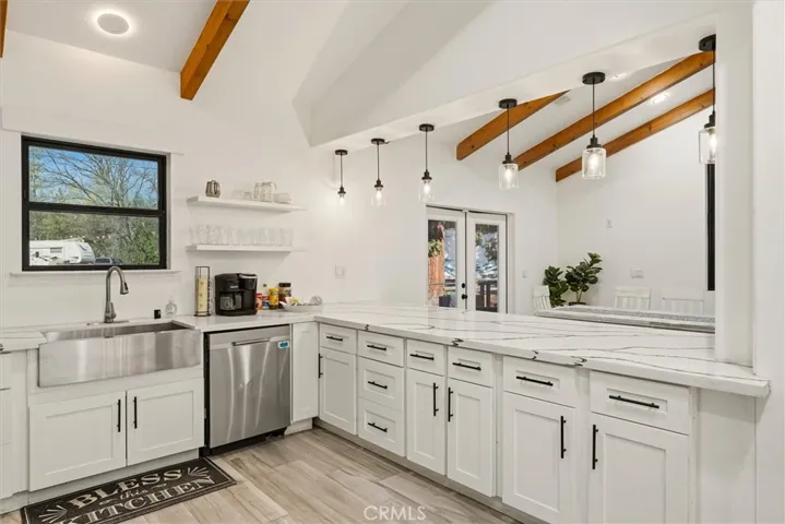 kitchen ( 2nd floor )