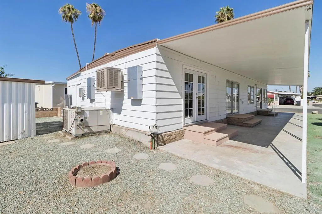401 San Mateo Circle, Hemet, California 92543 — photo 4