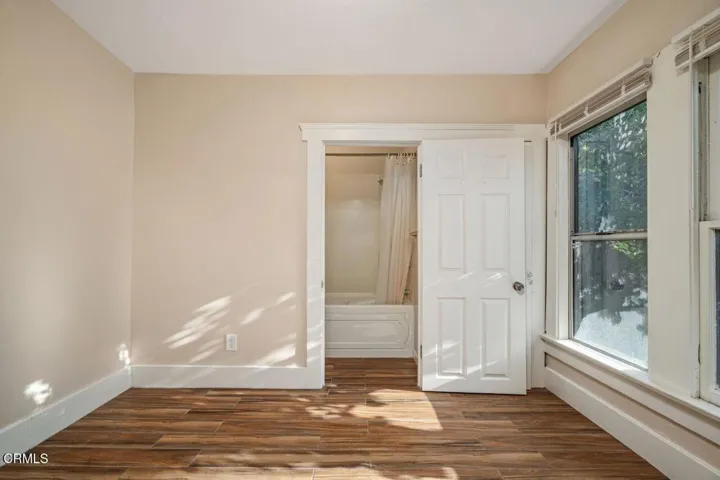 33 S Parkwood Ave - Rear Bedroom