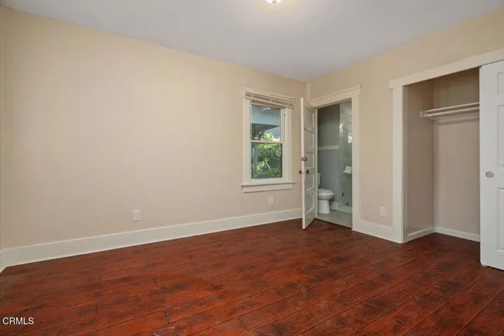 33 S Parkwood Ave - Primary Bedroom