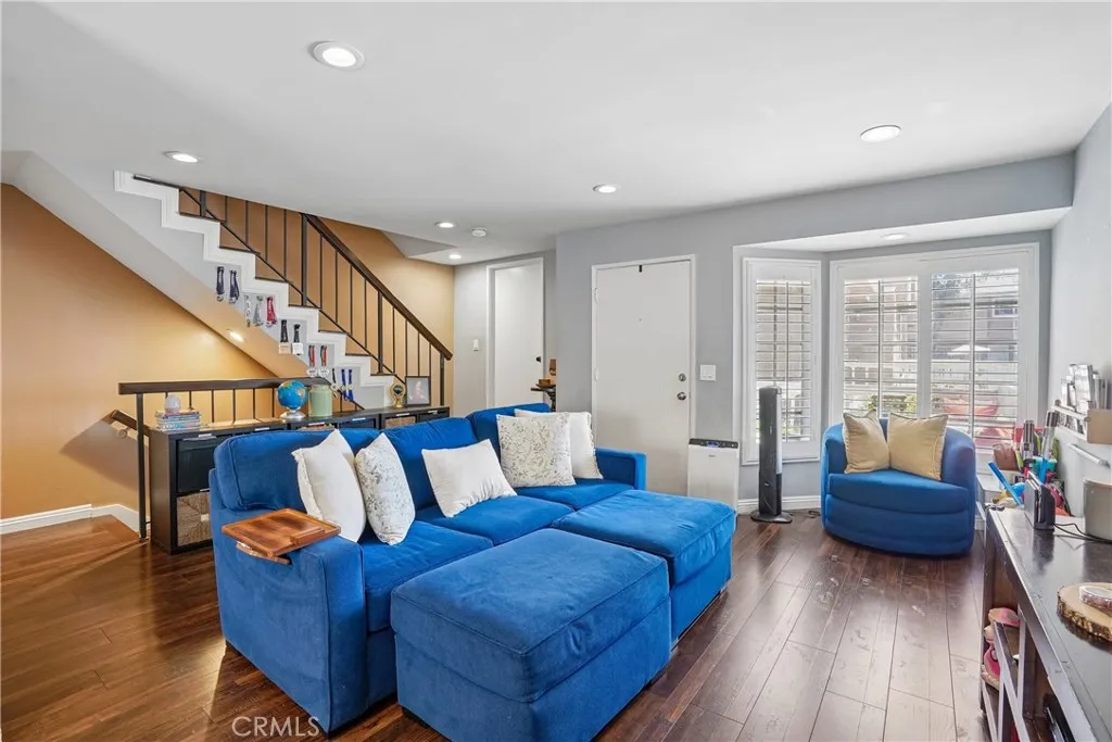 1599 W Jefferson Boulevard, Los Angeles, California 90018 — photo 4