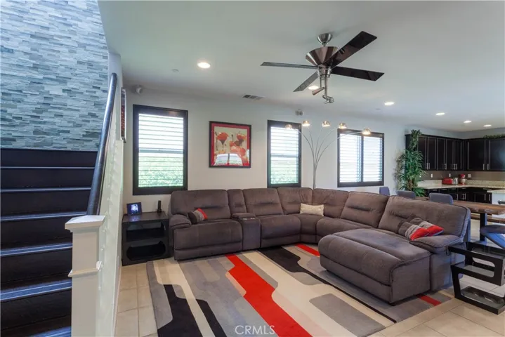 28502 Vista Del Rio, Valencia, California 91354 — photo 4