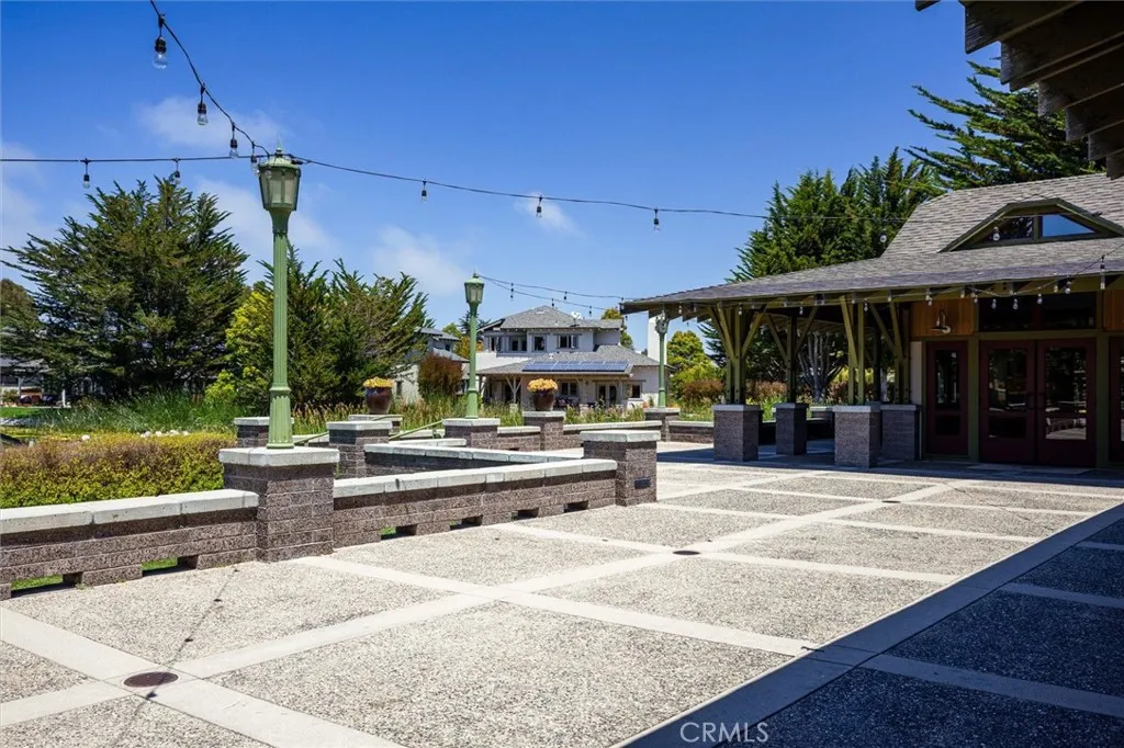 Pavilion Common area