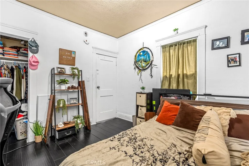 1102 W 18th, Los Angeles, California 90015 — photo 4