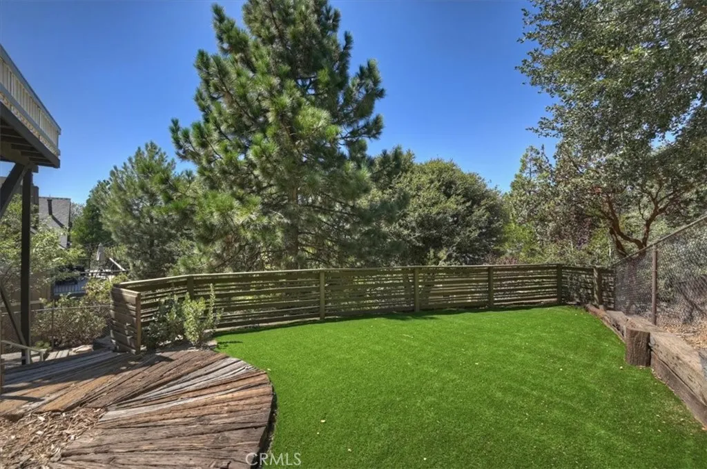 Upper lever outdoor space