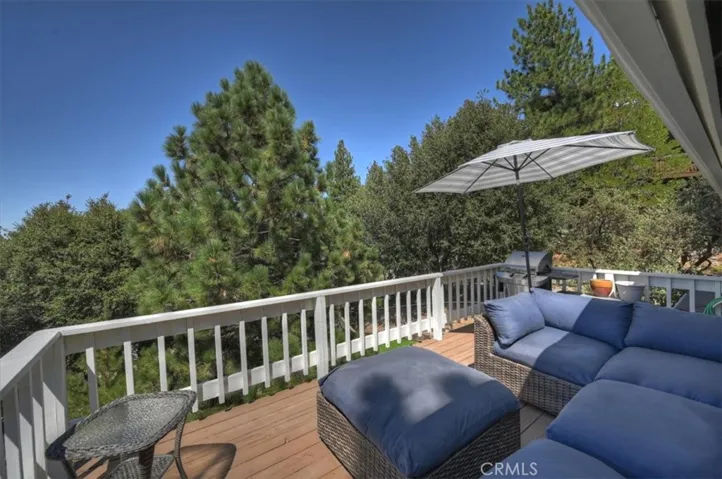 Deck off dining room