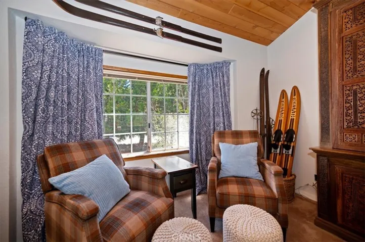 27398 Matterhorn Drive, Lake Arrowhead, California 92352 — photo 4