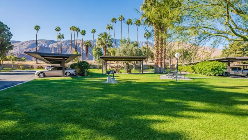 20-Were Focused Palm Springs Villas II (