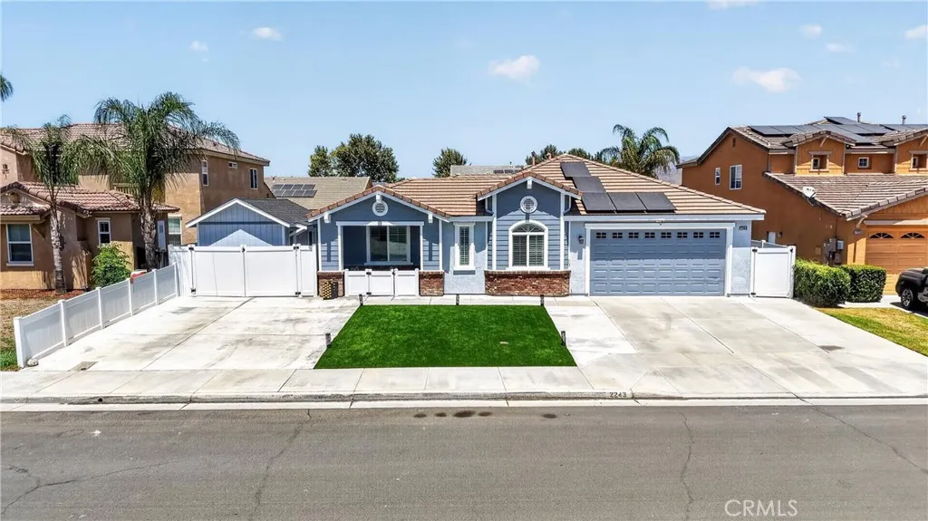 2243 Finch, San Jacinto, California 92582 — photo 4