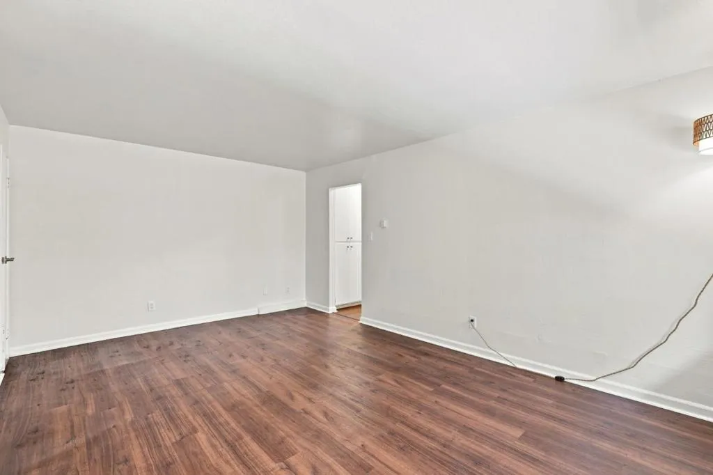 3877 Howe Street 108, Oakland, California 94611 — photo 5