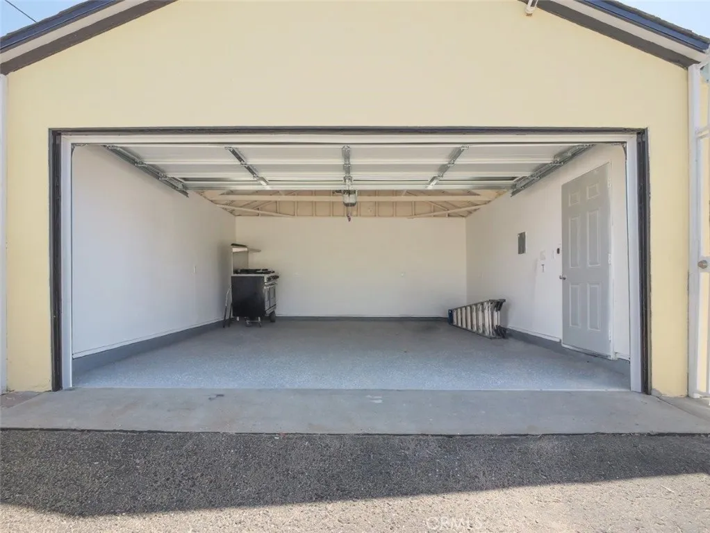 2 Car Garage